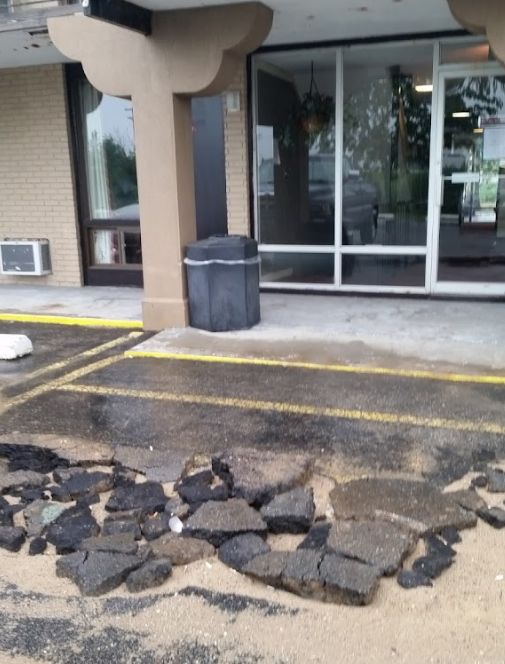 Woodbridge Inn & Suites (TraveLodge) - From Web Listing (newer photo)